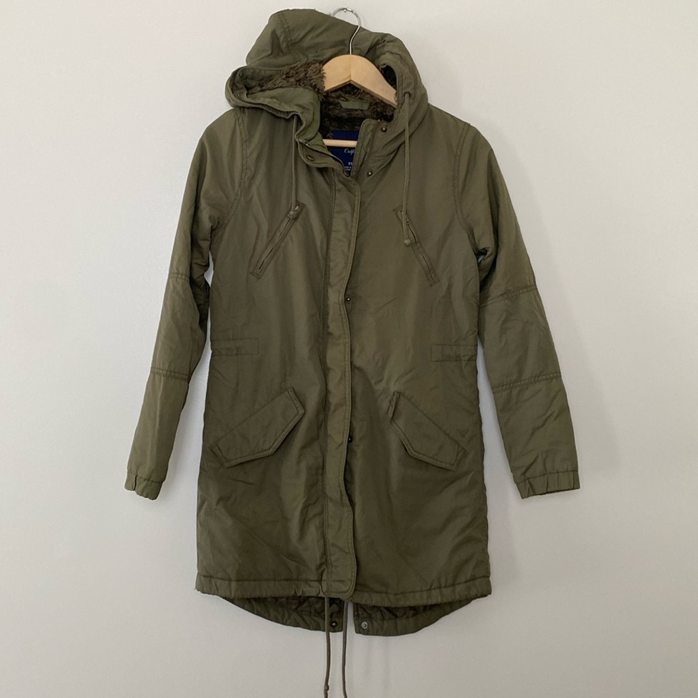 American Eagle Parka With Hood Military‎ Green Faux Fur Quilted Lined Size XS